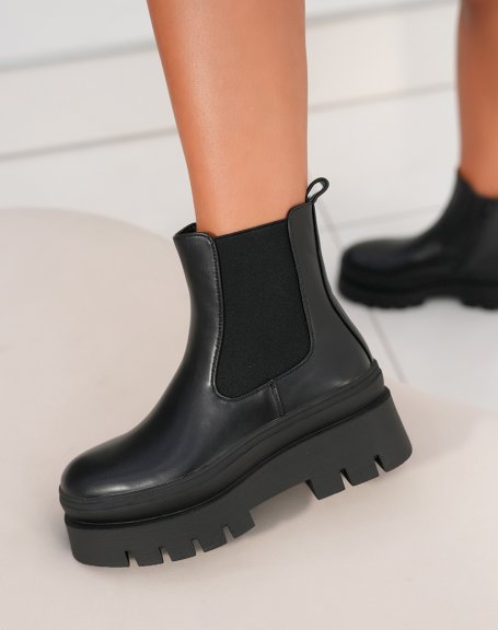 Best Chelsea Boots - Black