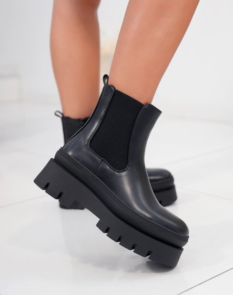 Best Chelsea Boots - Black