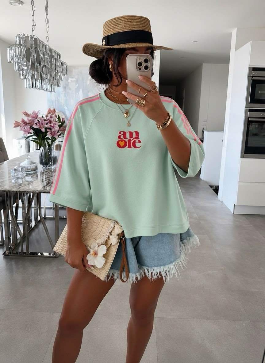 Oversized Amore Shirt